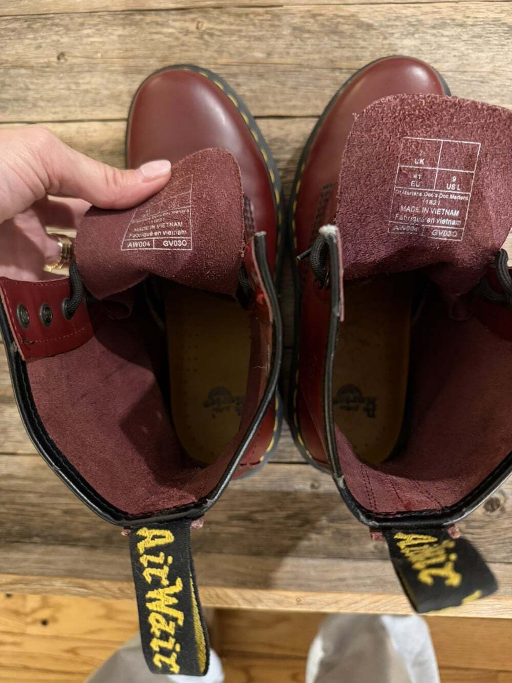 Dr. Martens 1460 Women’s Size 9 Cherry Red Burgundy Leather 8-Eye Boots - Picture 8 of 14